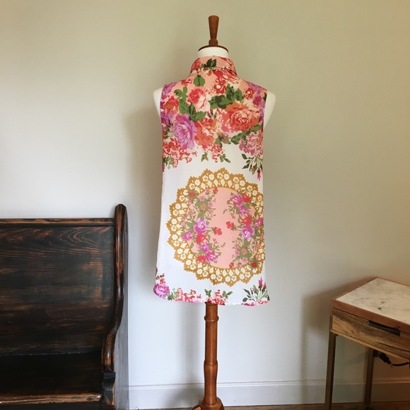 🎉 Cato Floral High Low Sheer Tank Top - Picture 4 of 7